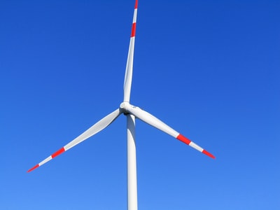 White and red windmill blades
